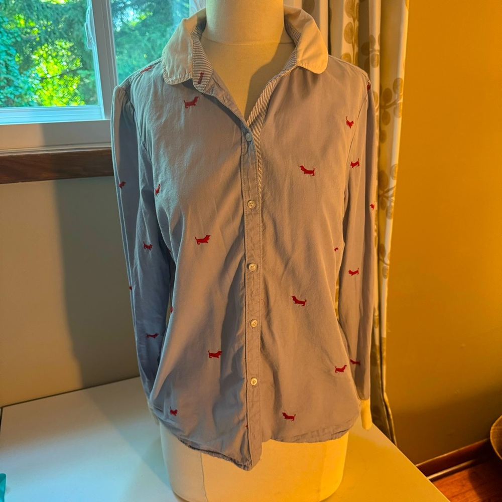 Doxie button down